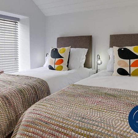 Beam End Snainton - Modern 2-Bedroom Stone Cottage 외부 사진
