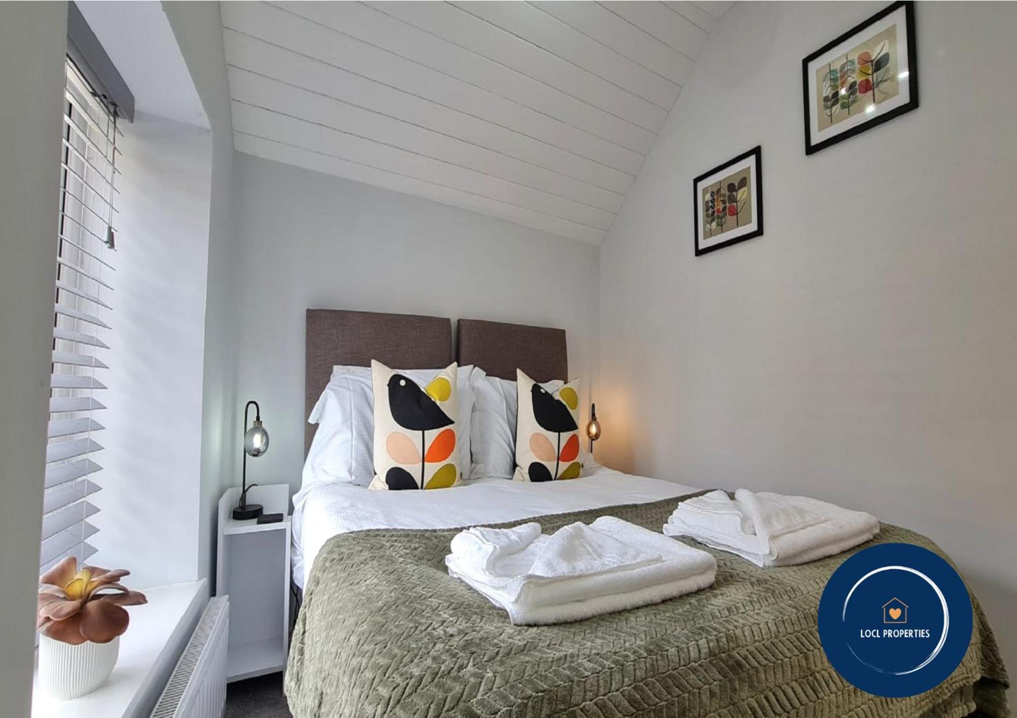 Beam End Snainton - Modern 2-Bedroom Stone Cottage 외부 사진