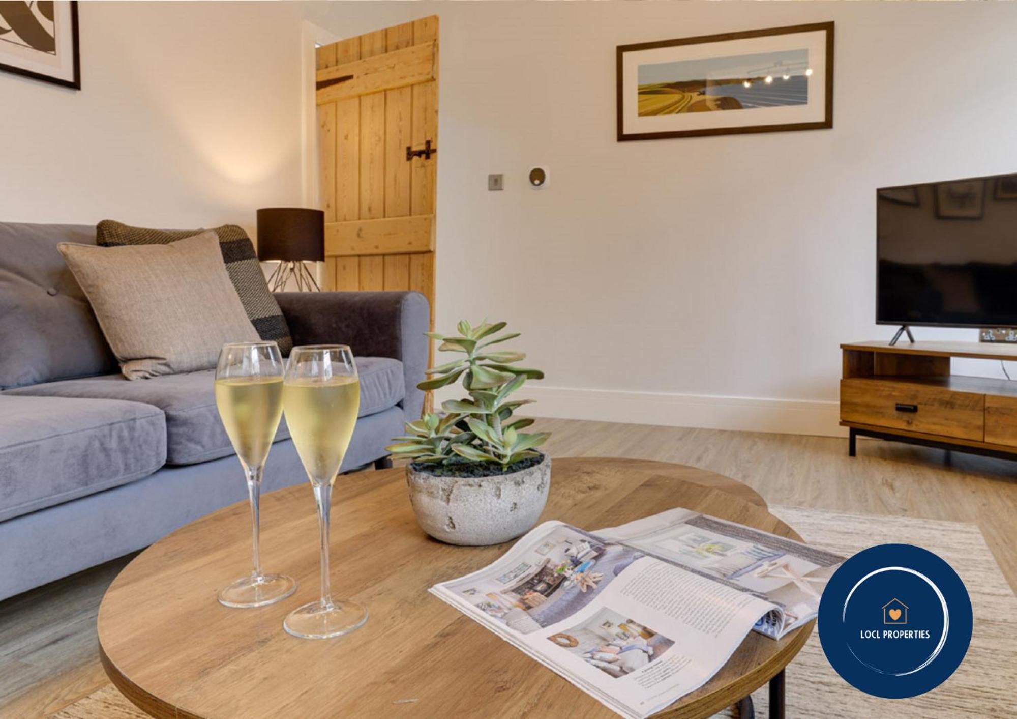 Beam End Snainton - Modern 2-Bedroom Stone Cottage 외부 사진