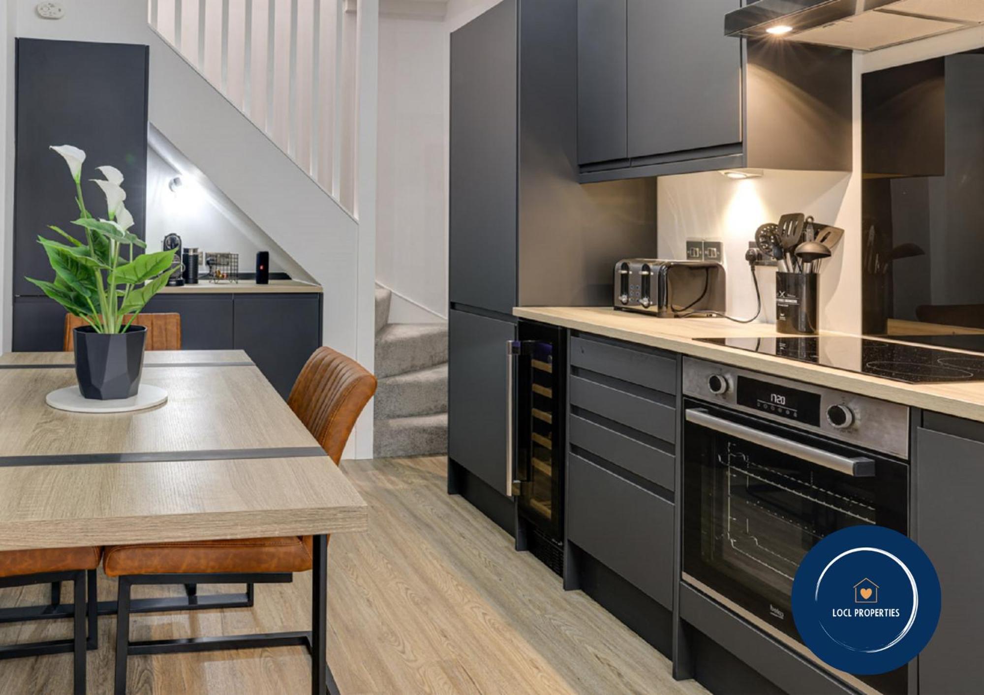 Beam End Snainton - Modern 2-Bedroom Stone Cottage 외부 사진