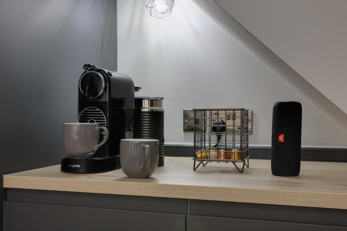 Beam End Snainton - Modern 2-Bedroom Stone Cottage 외부 사진
