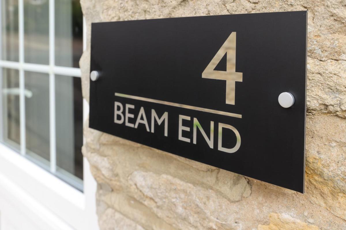 Beam End Snainton - Modern 2-Bedroom Stone Cottage 외부 사진
